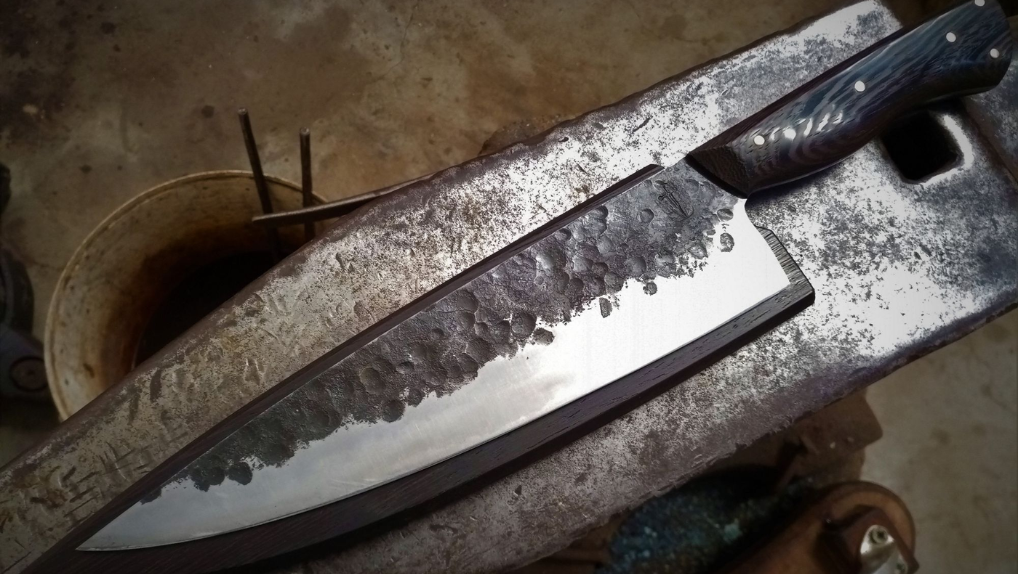 Chef handgemaakt koksmes in O2 staal en wengéhout